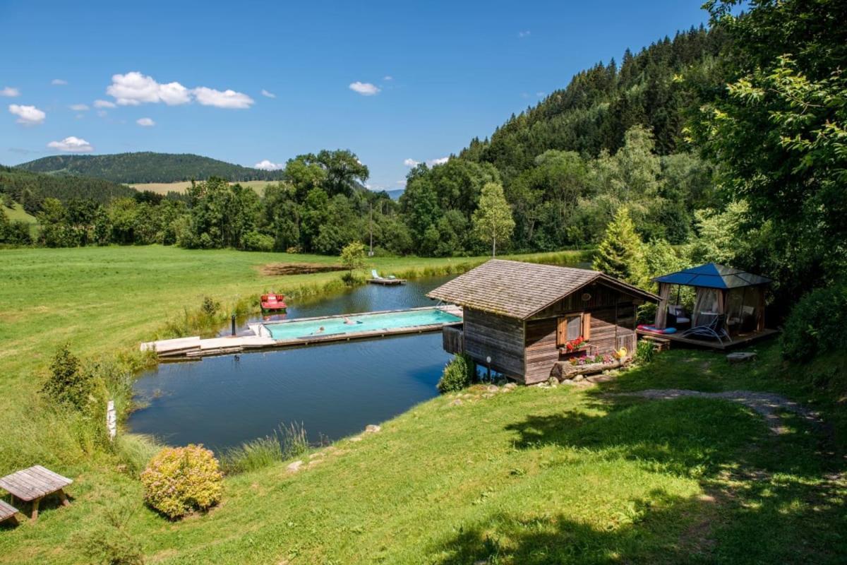 Huette Zum Verlieben Gurk Exteriör bild